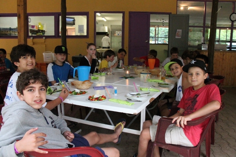 Village Camps International Summer Camp Ard&egrave;che, France 2019-07-26 https://www.villagecamps.com/journals_admin/images/933-22-25-07-2014  (800x533) (8).jpg